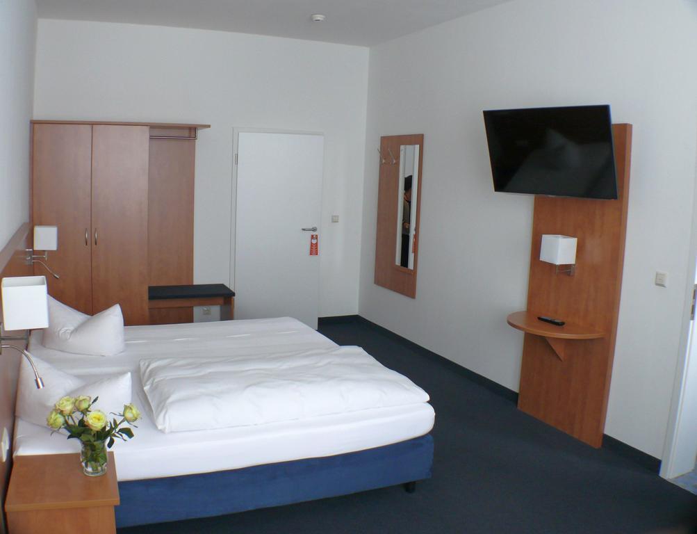Hotel Garni - Haus Gemmer Coburg Ruang foto