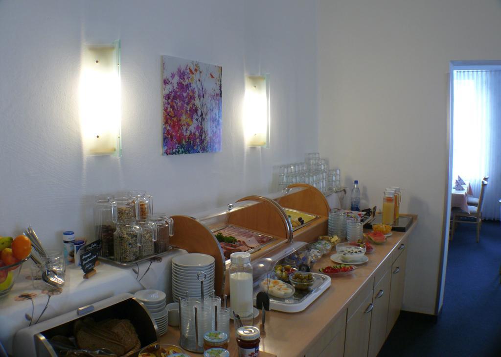 Hotel Garni - Haus Gemmer Coburg Bagian luar foto